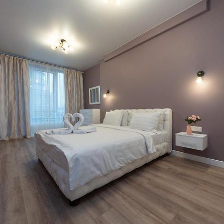 New Modern Apartments. Metro Minskaya Kijev Kültér fotó