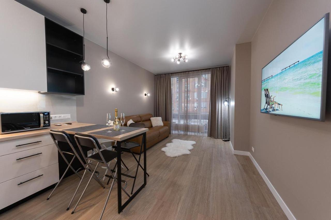 New Modern Apartments. Metro Minskaya Kijev Kültér fotó