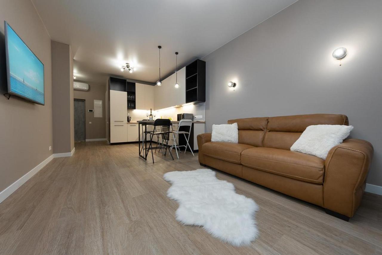 New Modern Apartments. Metro Minskaya Kijev Kültér fotó